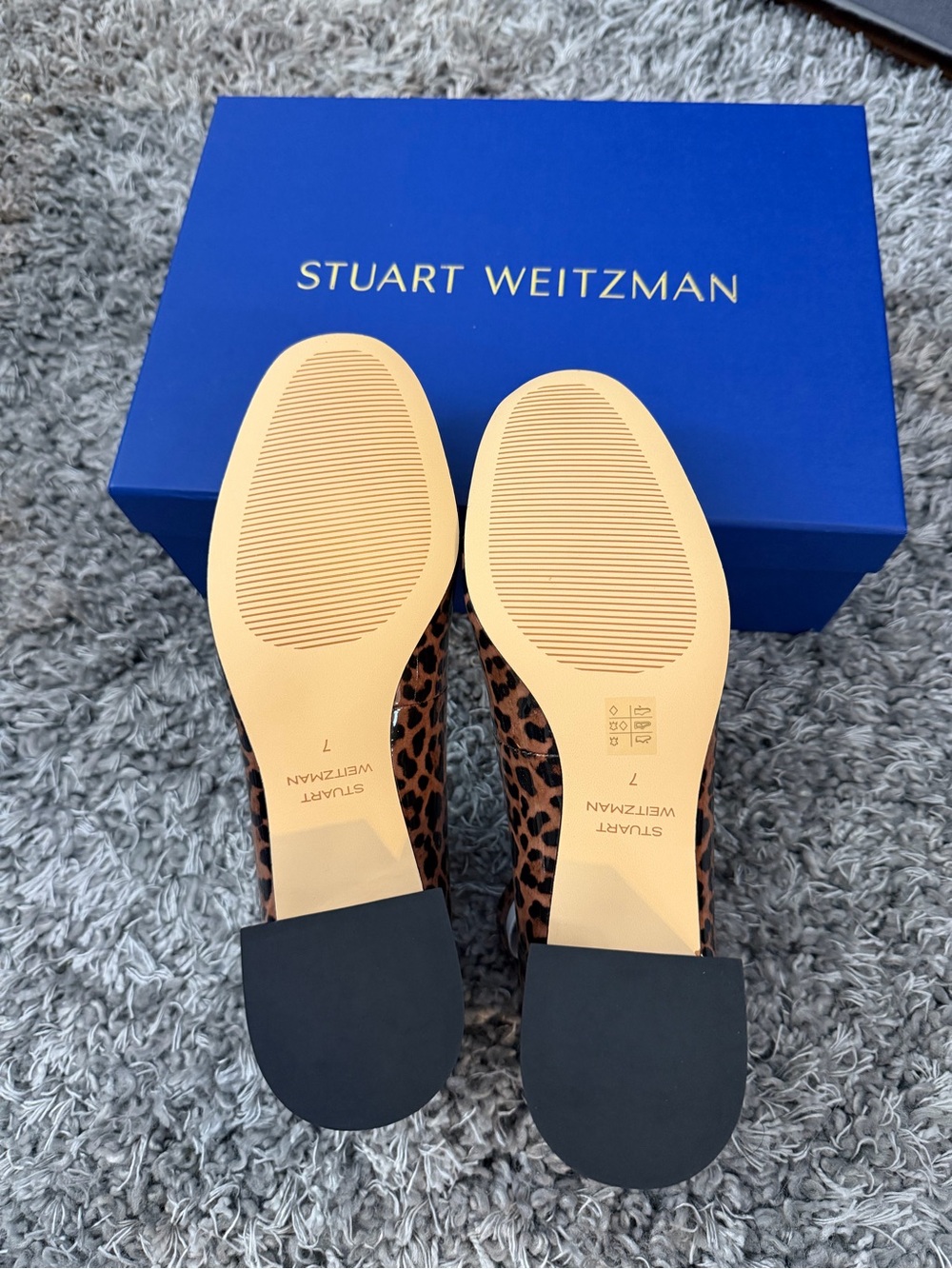 Stuart Weitzman Leopard-Print Ankle-Strap Pumps in Brown/Black New in Box - Picture 5 of 8